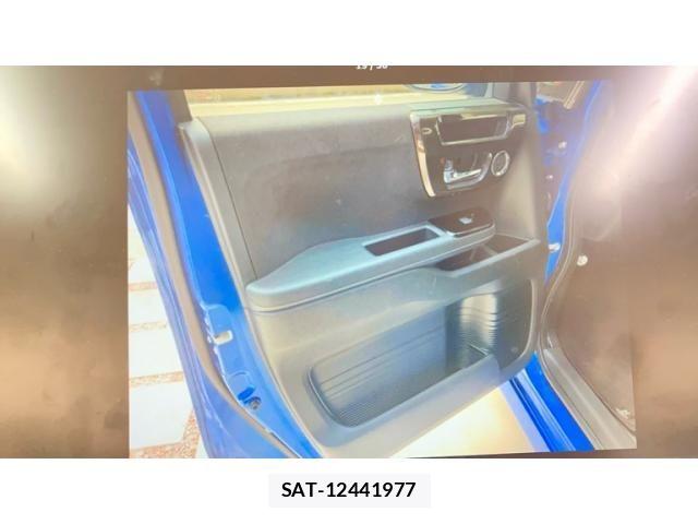 Honda N BOX CUSTOM 2019-11 8485808-17