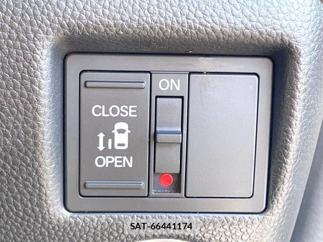 Honda N BOX CUSTOM 2017-09 8485813-4