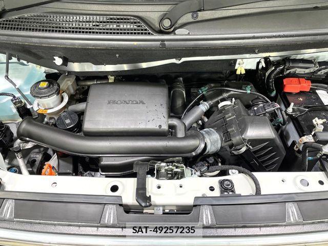 Honda N BOX CUSTOM 2025-02 8526110-17