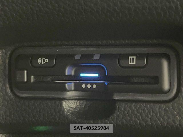 Honda N BOX CUSTOM 2023-04 8526093-5