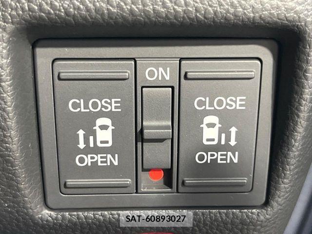Honda N BOX CUSTOM 2022-01 8526135-2