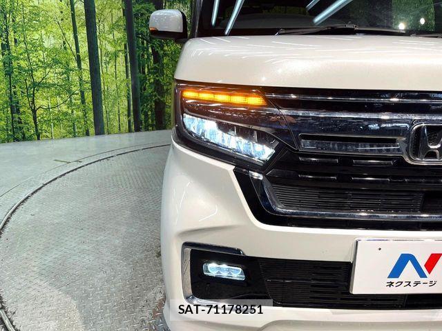 Honda N BOX CUSTOM 2021-08 8526118-11