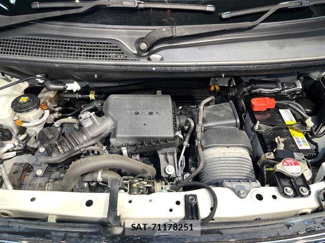 Honda N BOX CUSTOM 2021-08 8526118-17