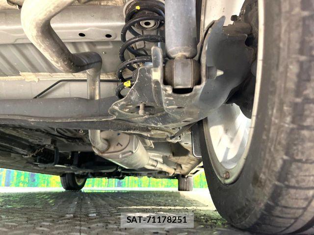 Honda N BOX CUSTOM 2021-08 8526118-19