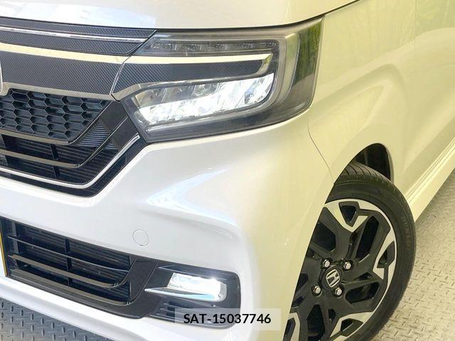 Honda N BOX CUSTOM 2017-10 8526165-11
