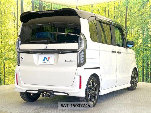 Honda N BOX CUSTOM 2017-10 8526165-16
