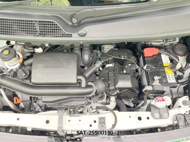 Honda N BOX CUSTOM 2022-02 8526151-17