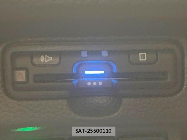 Honda N BOX CUSTOM 2022-02 8526151-3
