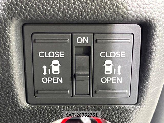Honda N BOX CUSTOM 2019-01 8526170-4