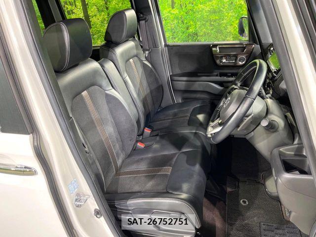 Honda N BOX CUSTOM 2019-01 8526170-7