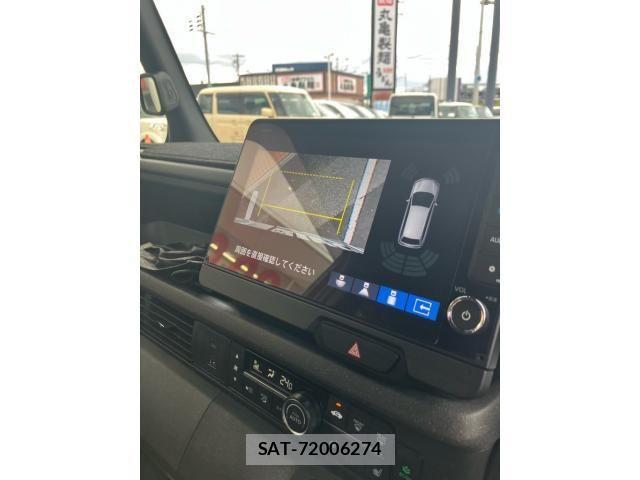 Honda N BOX CUSTOM 2023-10 8526097-16