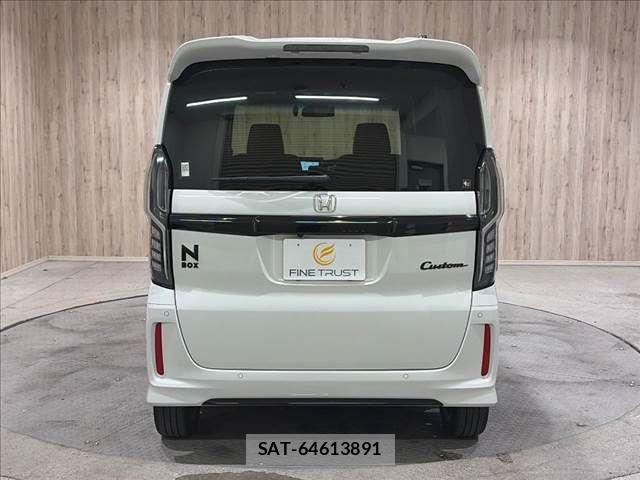 Honda N BOX CUSTOM 2022-01 8526166-19