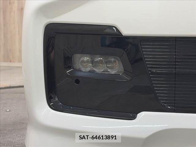 Honda N BOX CUSTOM 2022-01 8526166-24