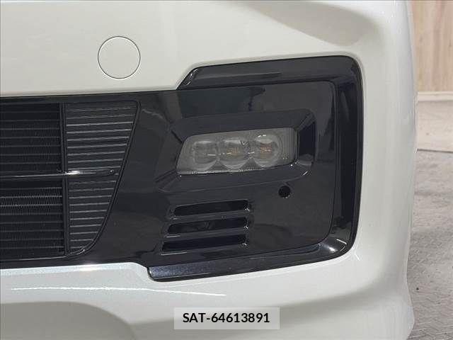 Honda N BOX CUSTOM 2022-01 8526166-25