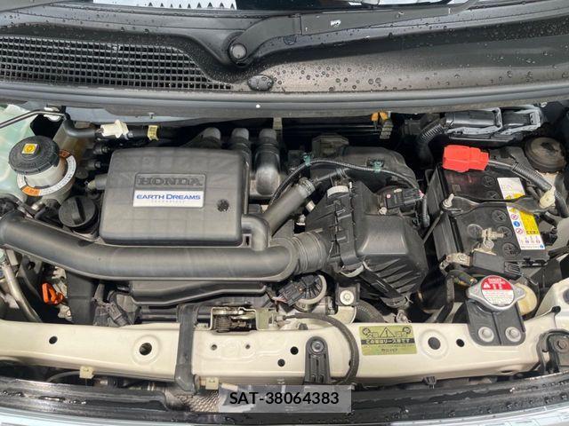 Honda N BOX CUSTOM 2018-10 8526172-17