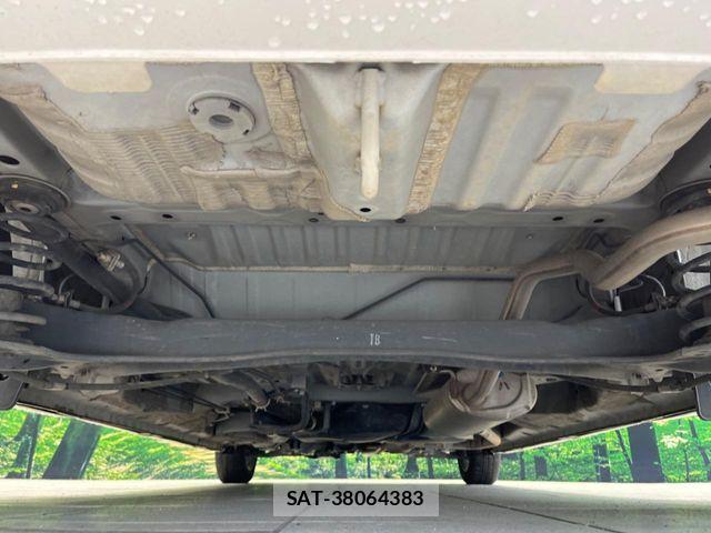 Honda N BOX CUSTOM 2018-10 8526172-18
