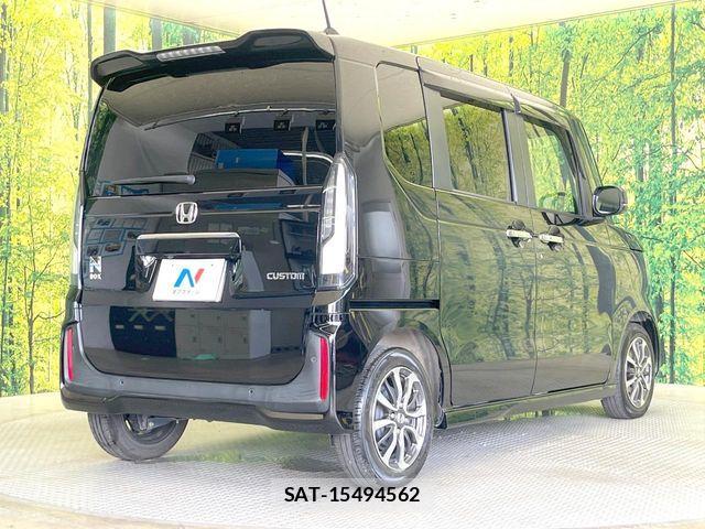 Honda N BOX CUSTOM 2024-04 8526127-16