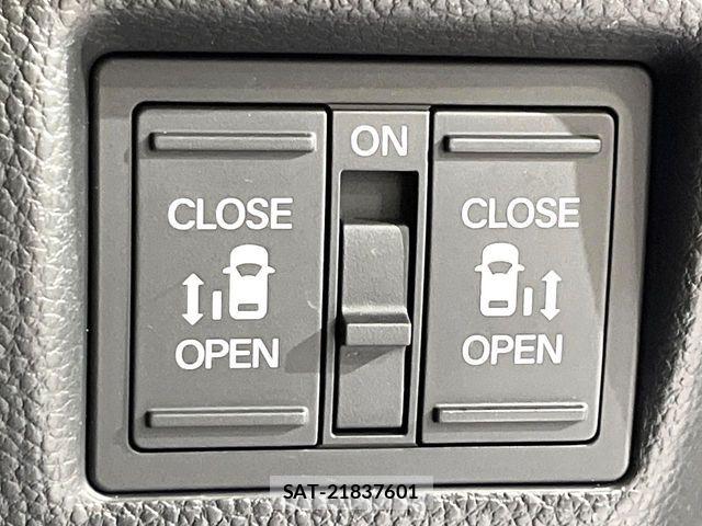 Honda N BOX CUSTOM 2018-05 8526150-2