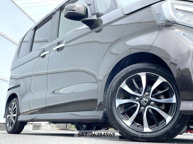 Honda N BOX CUSTOM 2018-02 8526184-12