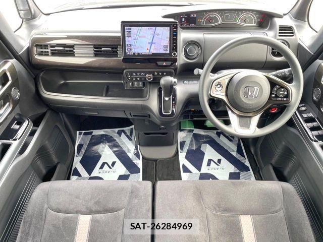 Honda N BOX CUSTOM 2018-02 8526184-1