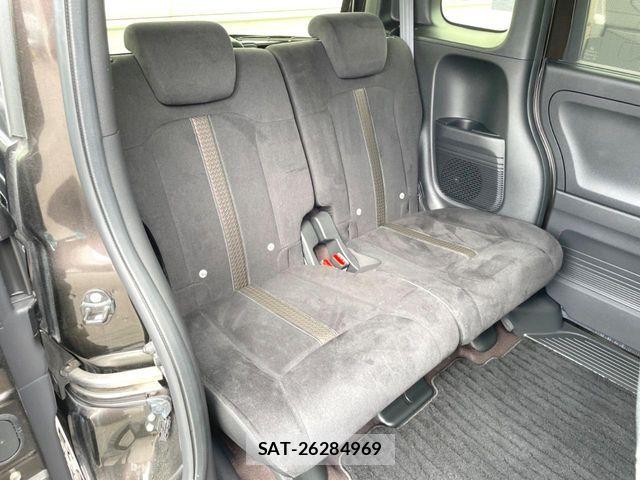Honda N BOX CUSTOM 2018-02 8526184-8