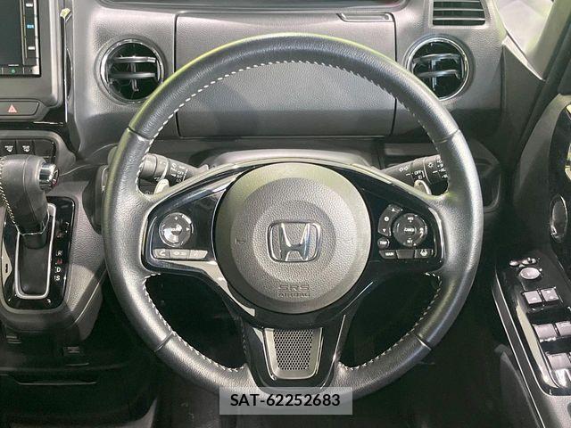 Honda N BOX CUSTOM 2022-02 8526144-10