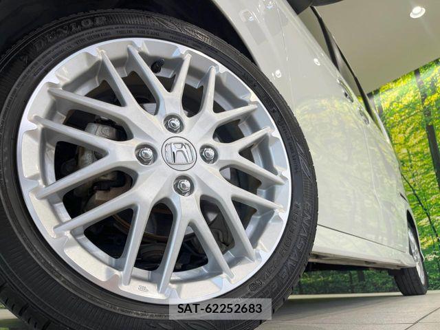 Honda N BOX CUSTOM 2022-02 8526144-12