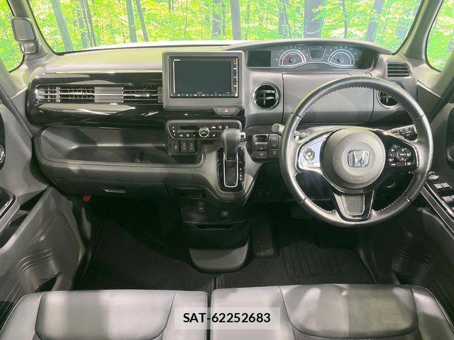 Honda N BOX CUSTOM 2022-02 8526144-1
