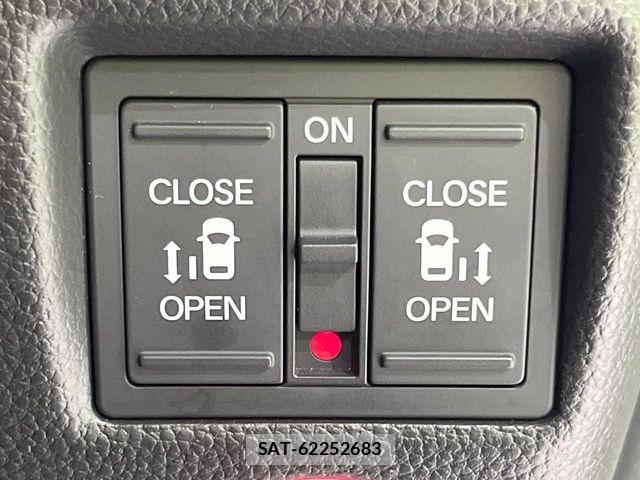 Honda N BOX CUSTOM 2022-02 8526144-2