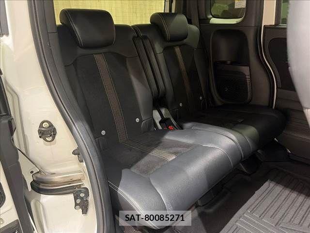 Honda N BOX CUSTOM 2019-08 8526179-10