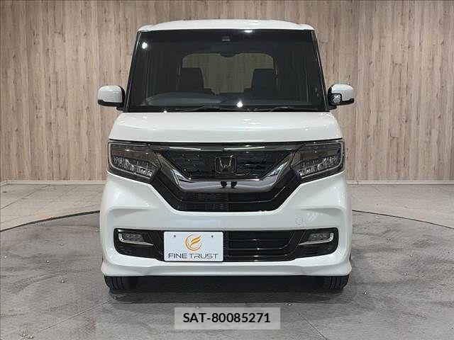 Honda N BOX CUSTOM 2019-08 8526179-16