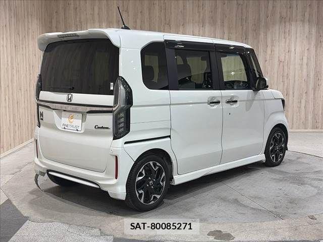 Honda N BOX CUSTOM 2019-08 8526179-19