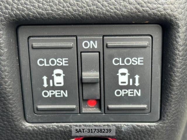 Honda N BOX CUSTOM 2020-06 8526152-26