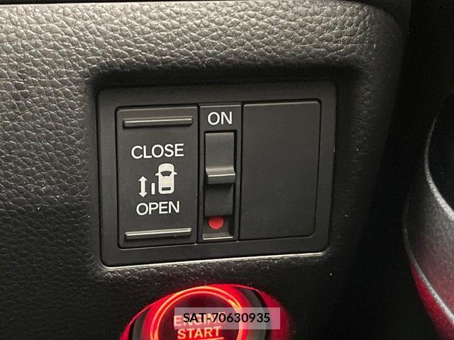 Honda N BOX CUSTOM 2018-05 8528553-4