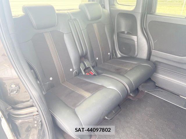 Honda N BOX CUSTOM 2018-01 8526183-9