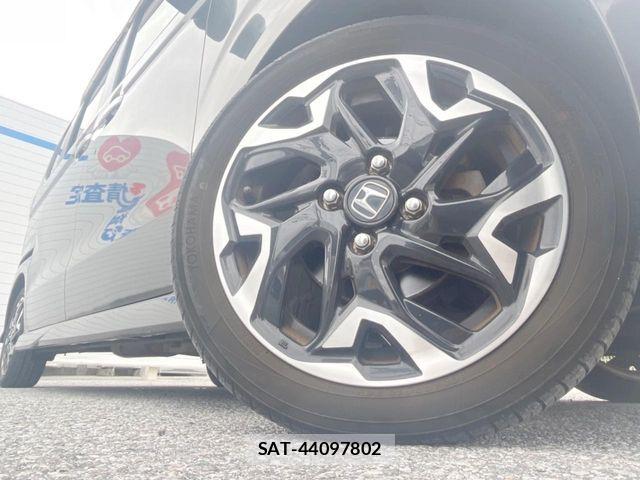 Honda N BOX CUSTOM 2018-01 8526183-13