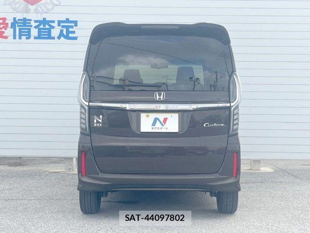 Honda N BOX CUSTOM 2018-01 8526183-15