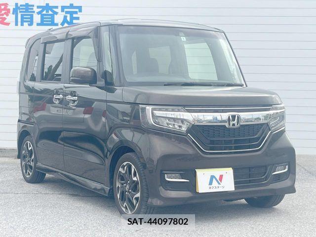 Honda N BOX CUSTOM 2018-01 8526183-16