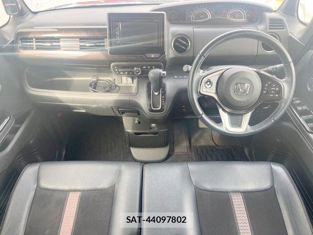 Honda N BOX CUSTOM 2018-01 8526183-1