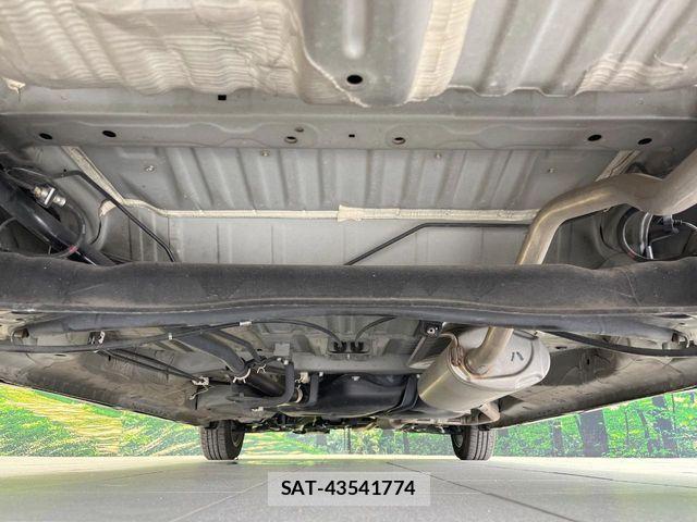 Honda N BOX CUSTOM 2018-10 8526169-18