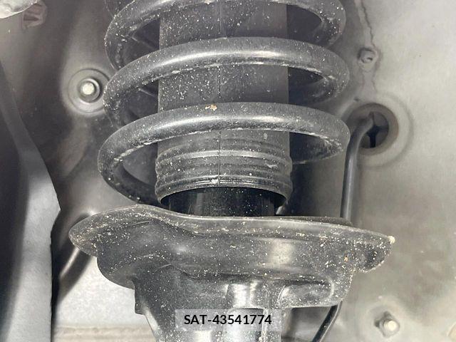 Honda N BOX CUSTOM 2018-10 8526169-19