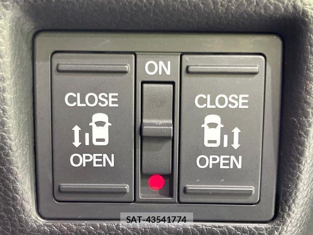 Honda N BOX CUSTOM 2018-10 8526169-2