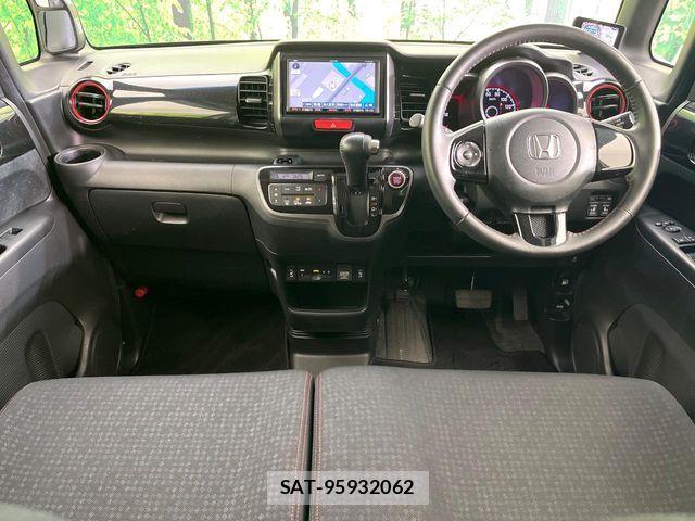 Honda N BOX CUSTOM 2017-02 8526201-1