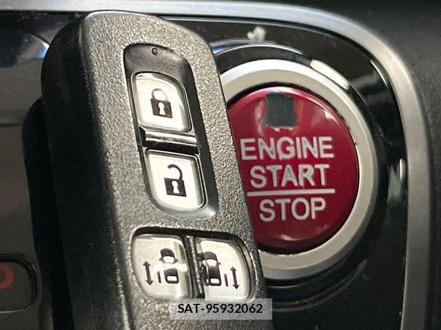 Honda N BOX CUSTOM 2017-02 8526201-6