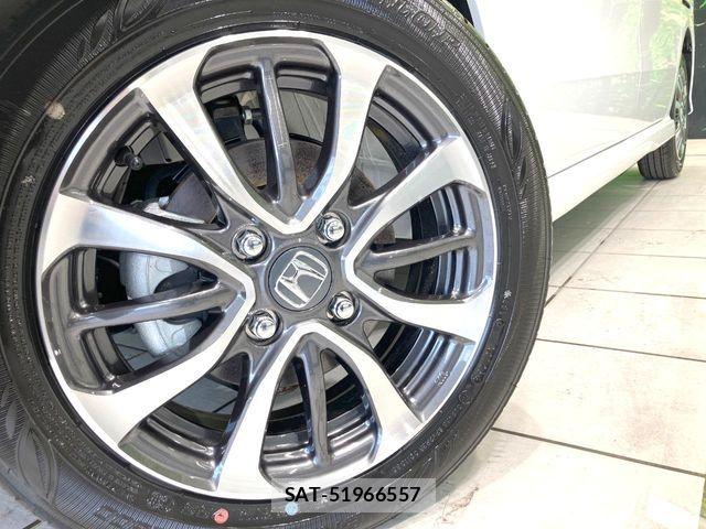 Honda N BOX CUSTOM 2026-07 8526117-12
