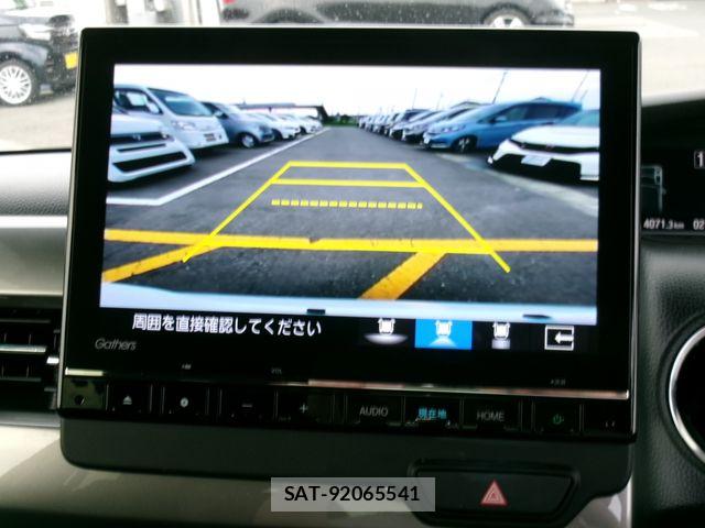 Honda N BOX CUSTOM 2023-12 8526153-15