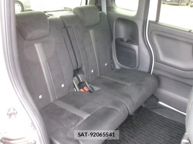 Honda N BOX CUSTOM 2023-12 8526153-19