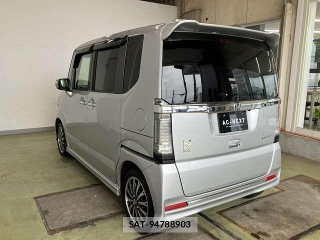 Honda N BOX CUSTOM 2015-02 8526209-18