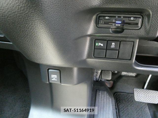 Honda N BOX CUSTOM 2021-08 8526197-19