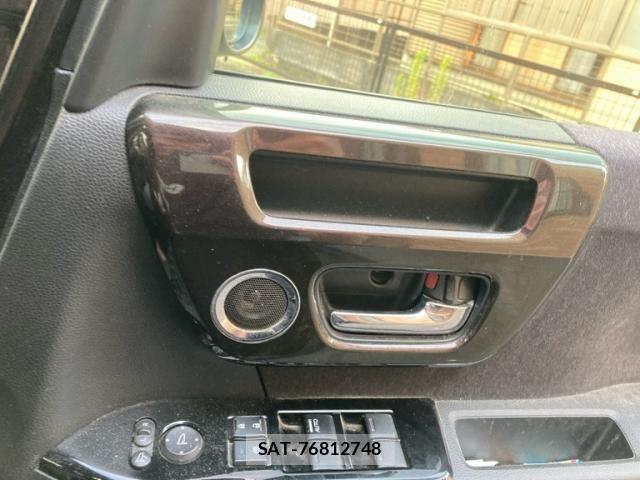Honda N BOX CUSTOM 2019-10 8526208-13